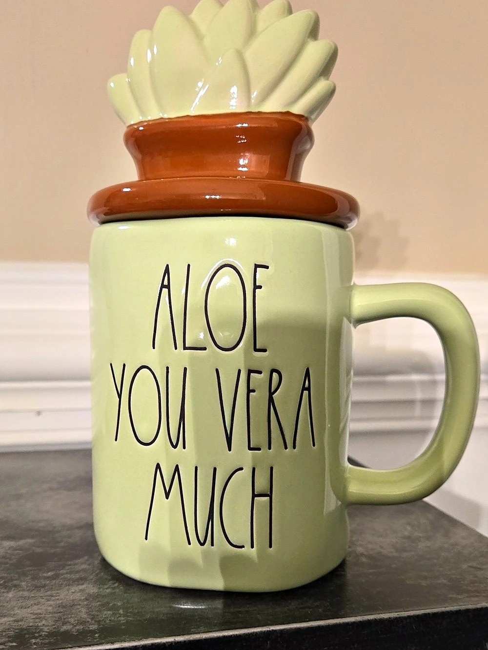 Rae Dunn Aloe You Vera Much Mug with Lid Green & Brown